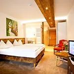 Mitteregger -best Place In Town With Summercard And Breakfast 3*
