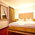 Mitteregger -best Place In Town With Summercard And Breakfast 3*