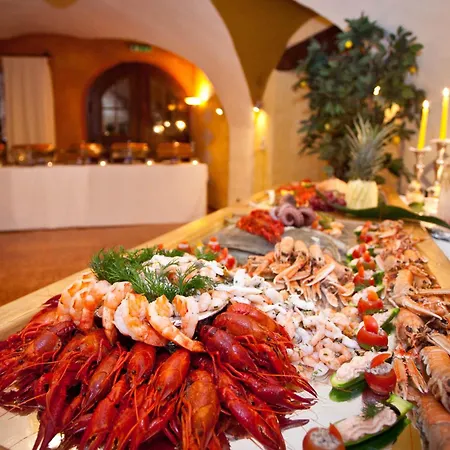 Mitteregger -best Place In Town With Summercard And Breakfast Hotel 3*