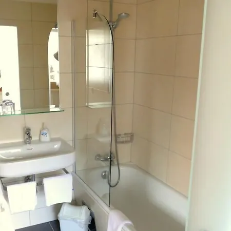 Mitteregger - Place In Town With Summercard Included Отель Капрун