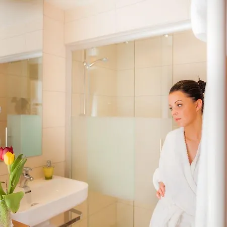 Mitteregger - Place In Town With Summercard Included Капрун