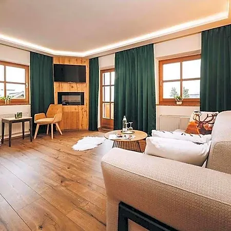 Hotel Mitteregger -best Place In Town With Summercard And Breakfast 3*