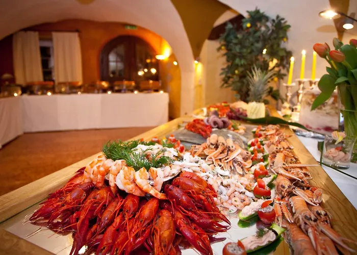 فندق غاستهوف ميتريغر فندق 3*