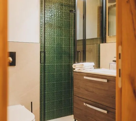 فندق غاستهوف ميتريغر فندق 3*