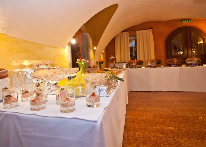 فندق فندق غاستهوف ميتريغر كابرون