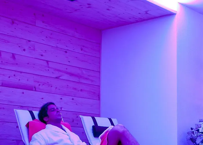 فندق غاستهوف ميتريغر فندق كابرون